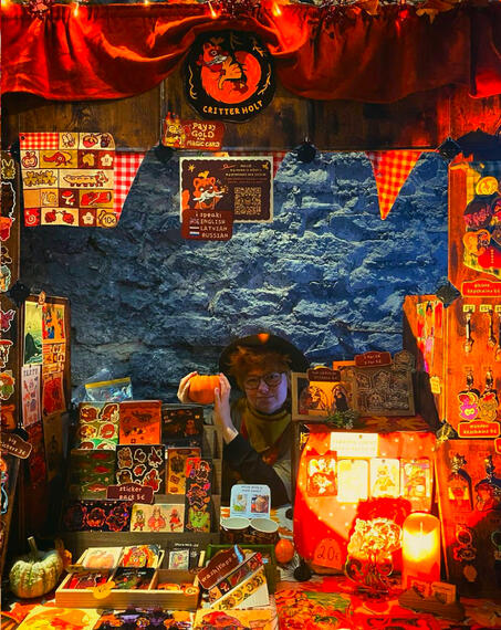 j-tsoon/burning pumpkins 2025